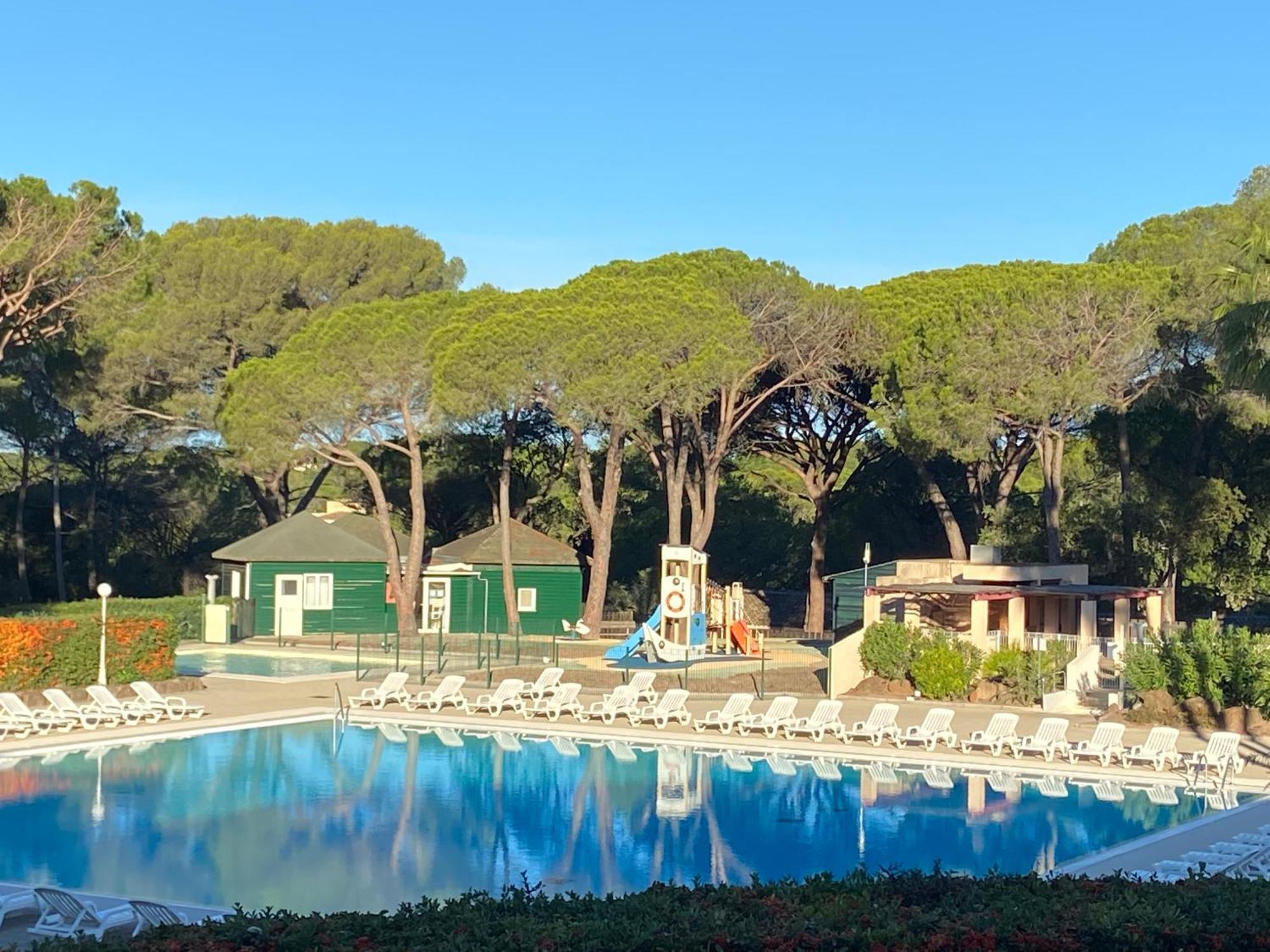 Domaine Valescure Appartement 1 Ou 2 Pieces Vue Jardin Ou Piscine Сен-Рафаель Екстер'єр фото