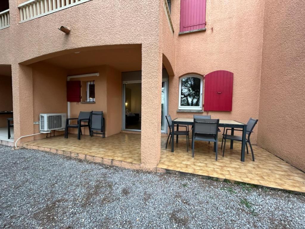 Domaine Valescure Appartement 1 Ou 2 Pieces Vue Jardin Ou Piscine Сен-Рафаель Екстер'єр фото