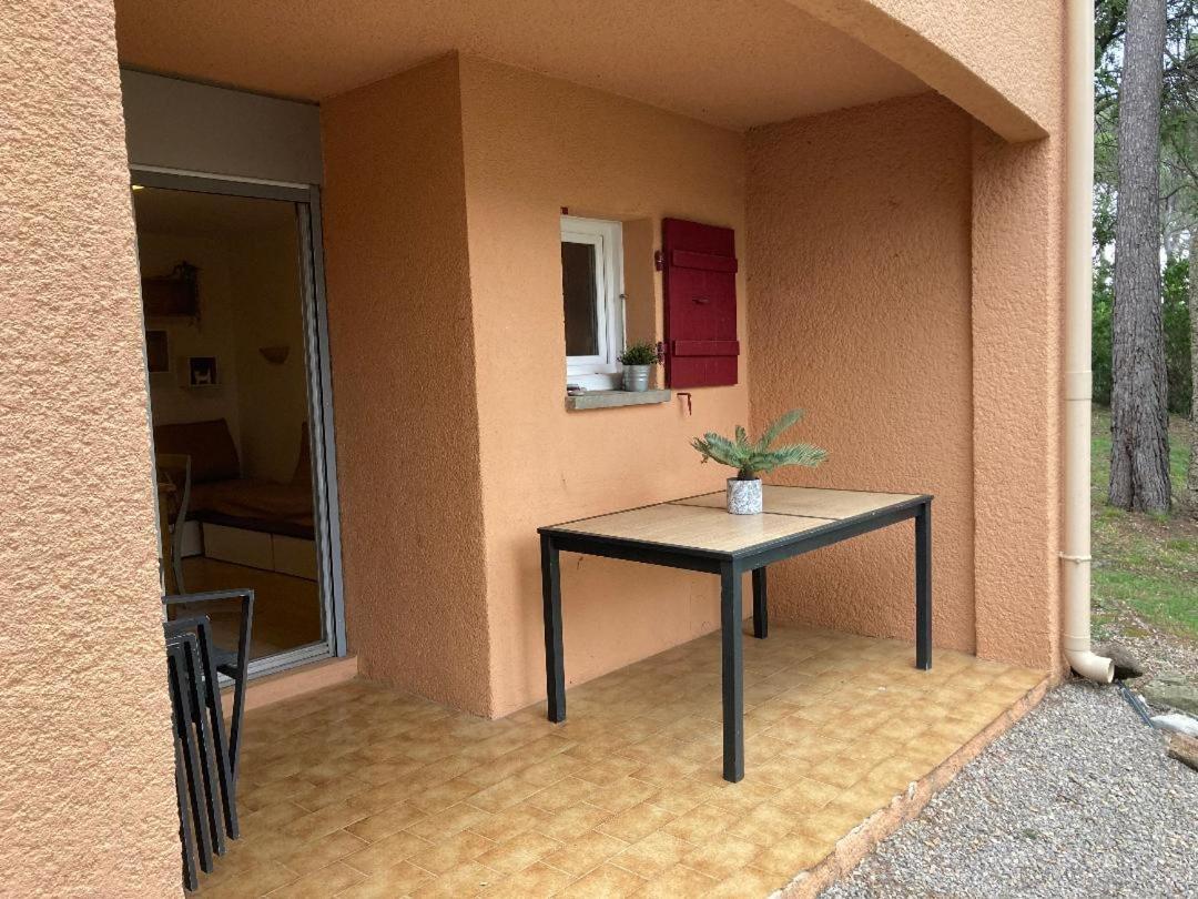 Domaine Valescure Appartement 1 Ou 2 Pieces Vue Jardin Ou Piscine Сен-Рафаель Екстер'єр фото