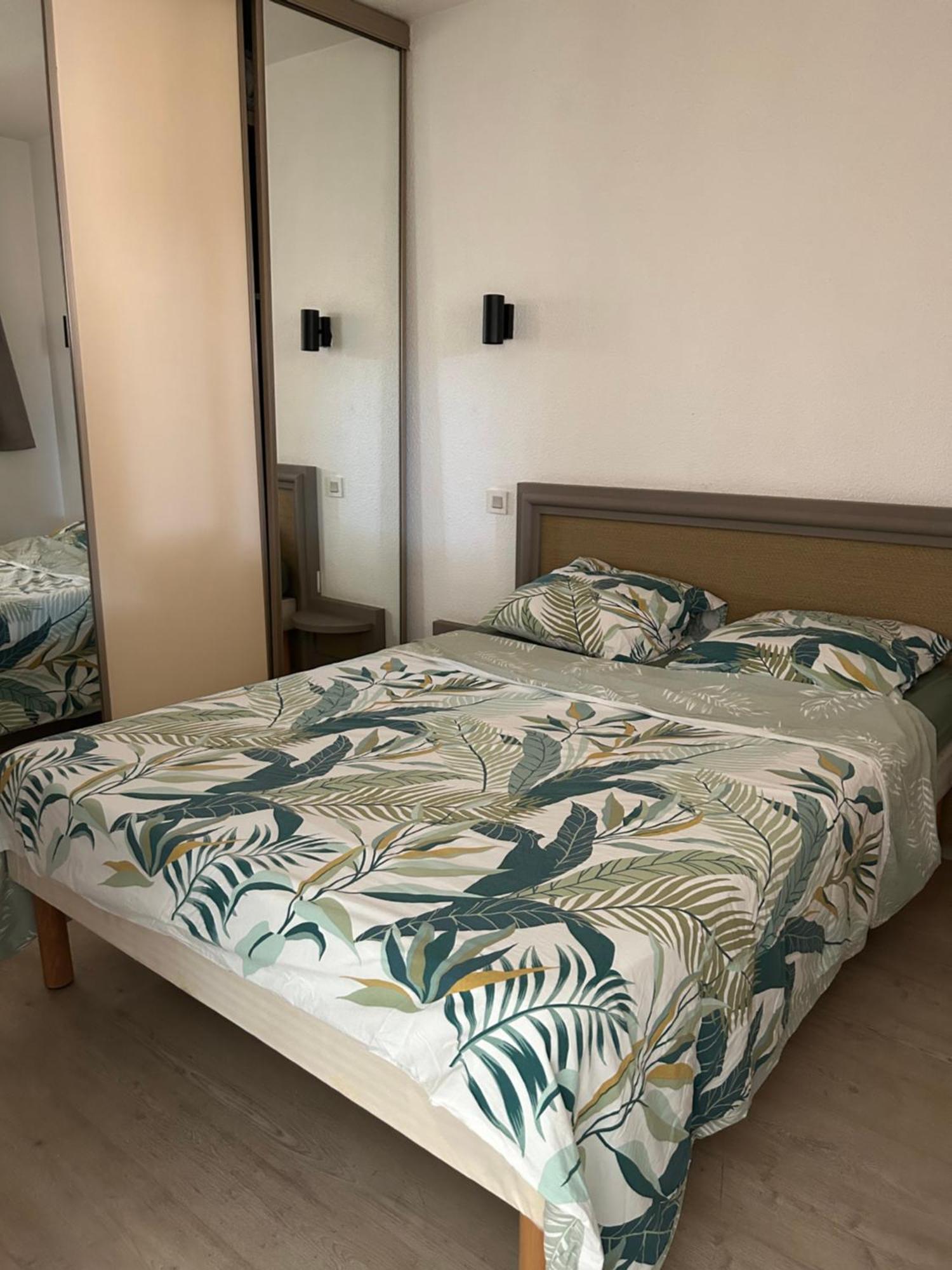 Domaine Valescure Appartement 1 Ou 2 Pieces Vue Jardin Ou Piscine Сен-Рафаель Екстер'єр фото