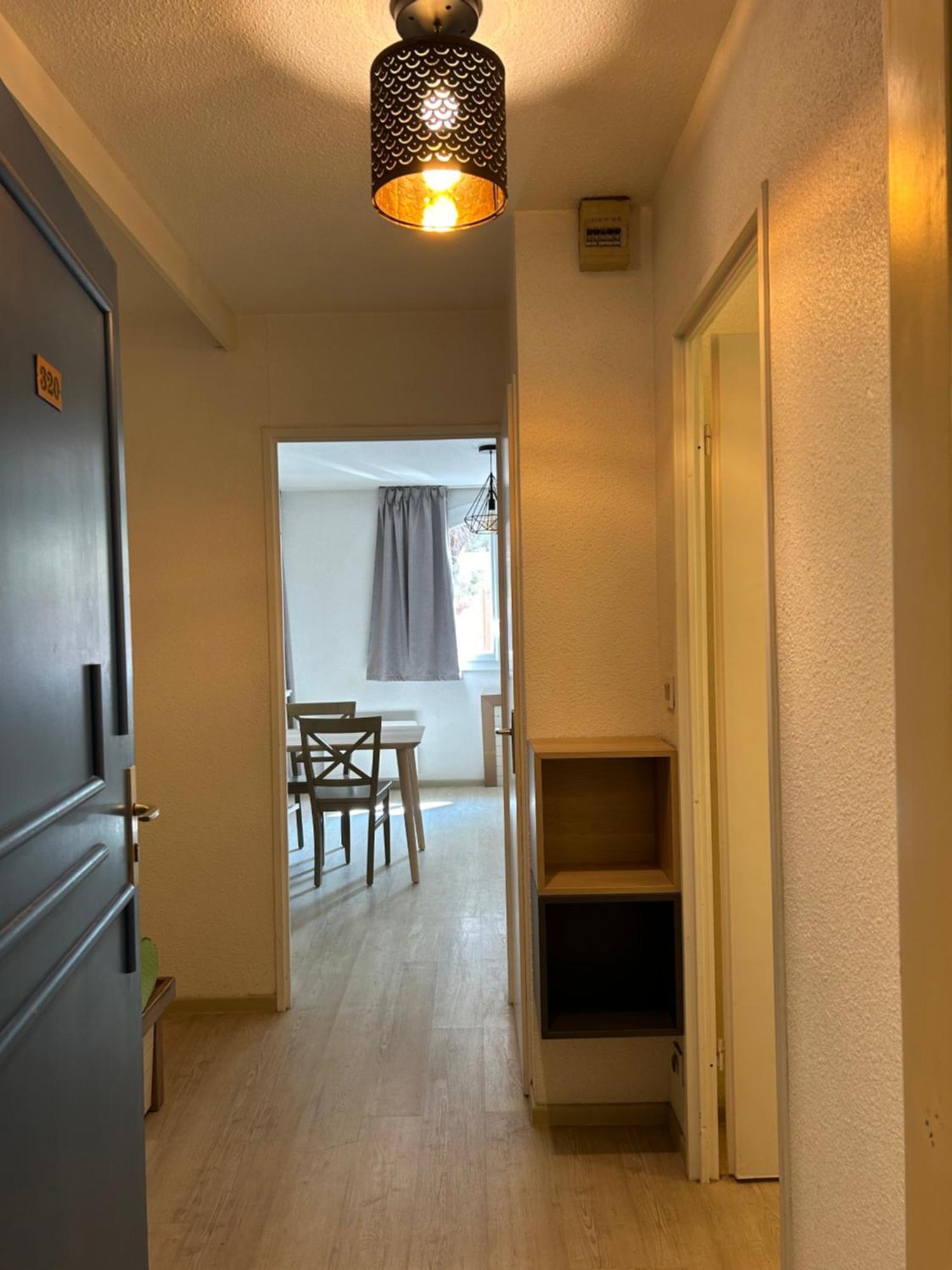 Domaine Valescure Appartement 1 Ou 2 Pieces Vue Jardin Ou Piscine Сен-Рафаель Екстер'єр фото